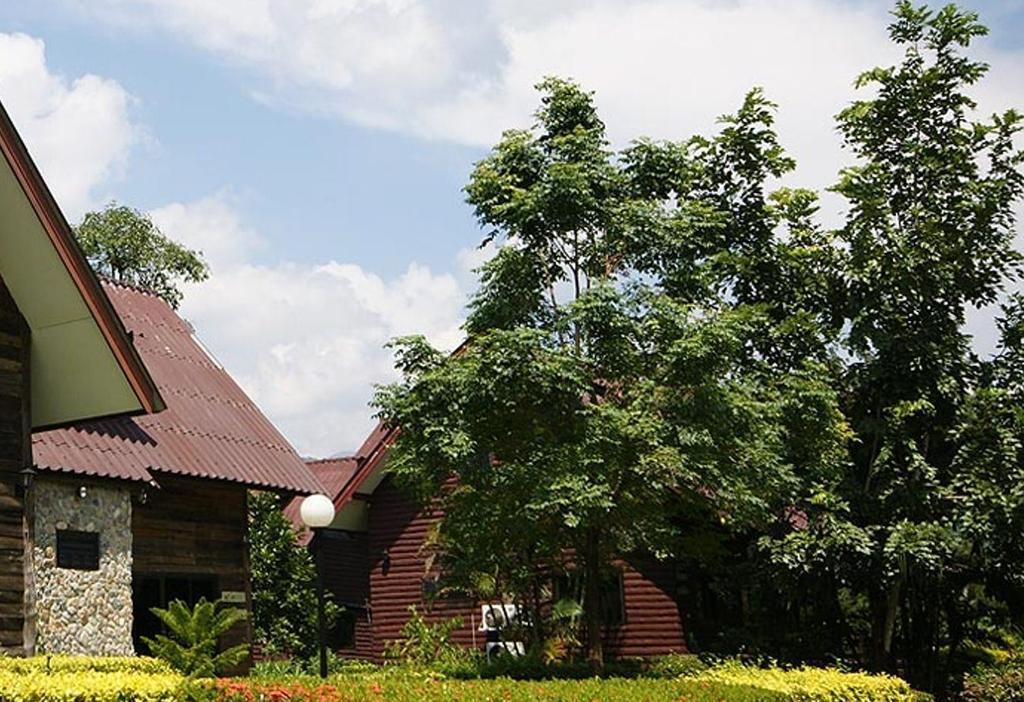 Home & Hill Resort Nakhon Nayok Exterior photo